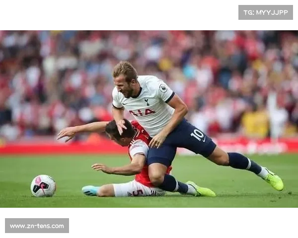 昂达夫的低射折射破门,斯图加特逆转关键先生 昂达夫的低射折射破门,斯图加特逆转关键先生