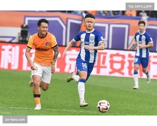 冯劲租借加盟大连英博：前国脚边锋助力保级球队